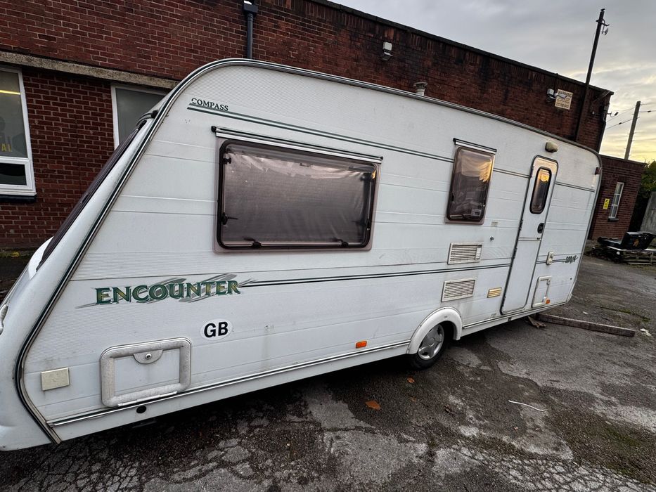 Caravana Compass encounter 4 camas ano 2000