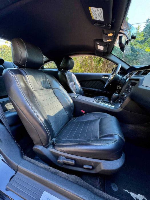 Ford Mustang      2014