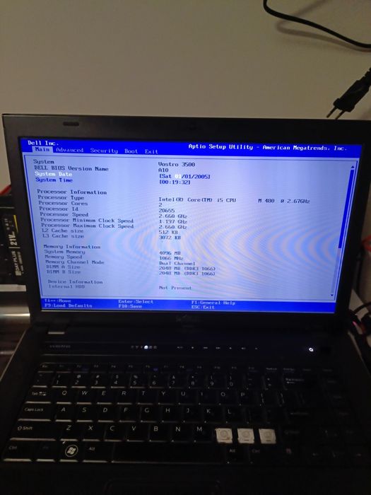 Dell Vostro 3500 i5 m480 2.67Ghz 4gb ddr3 dual channel