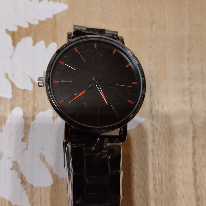 Zegarek nowy fajny 19 cm