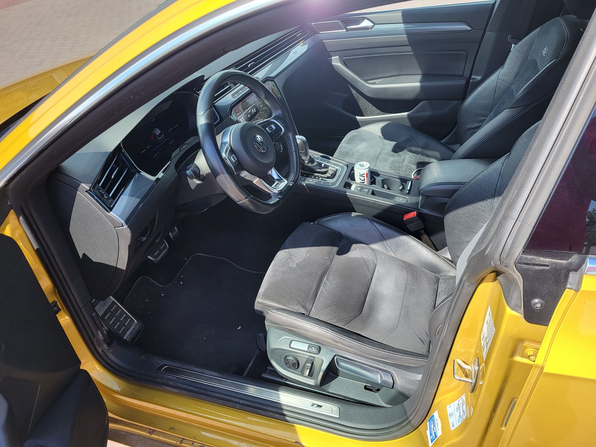 VW Arteon 2.0 R-Line