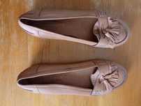 Vendo 2 pares de sapatos