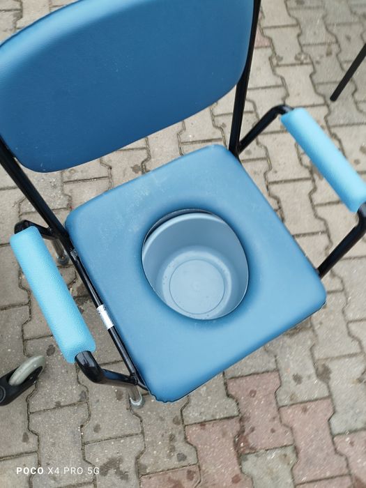 Krzesło toaletowe, fotel ,przenośna toaleta