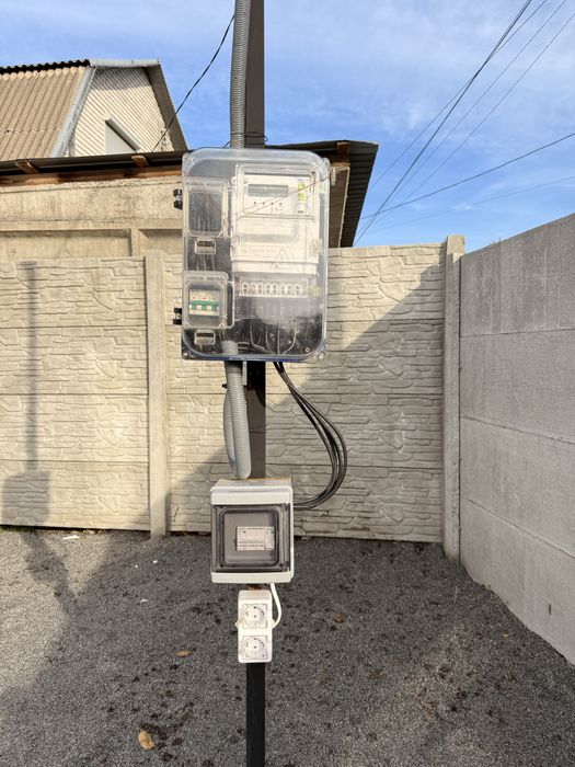 Продам новострой в центре Подгородного можно под Э Оселю !!! ( С )