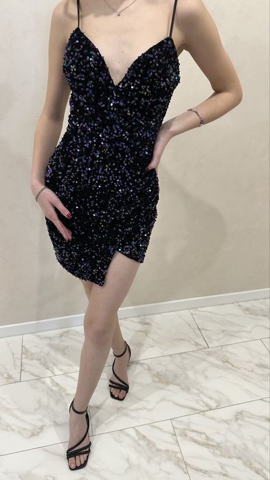 Вечірня сукня в паєтки