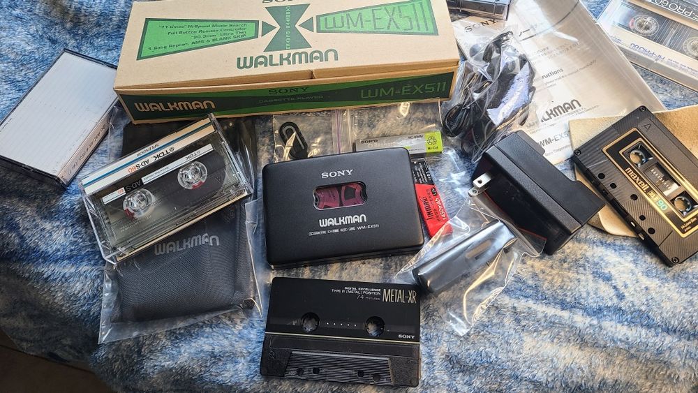НОВЫЙ кассетный плеер SONY Walkman WM-EX511 Made in Japan Видео работы