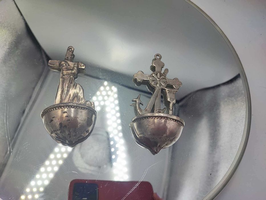 Stara kropielniczka,marynarska z kotwicą i P.Jezus,cena za 1 sztukę