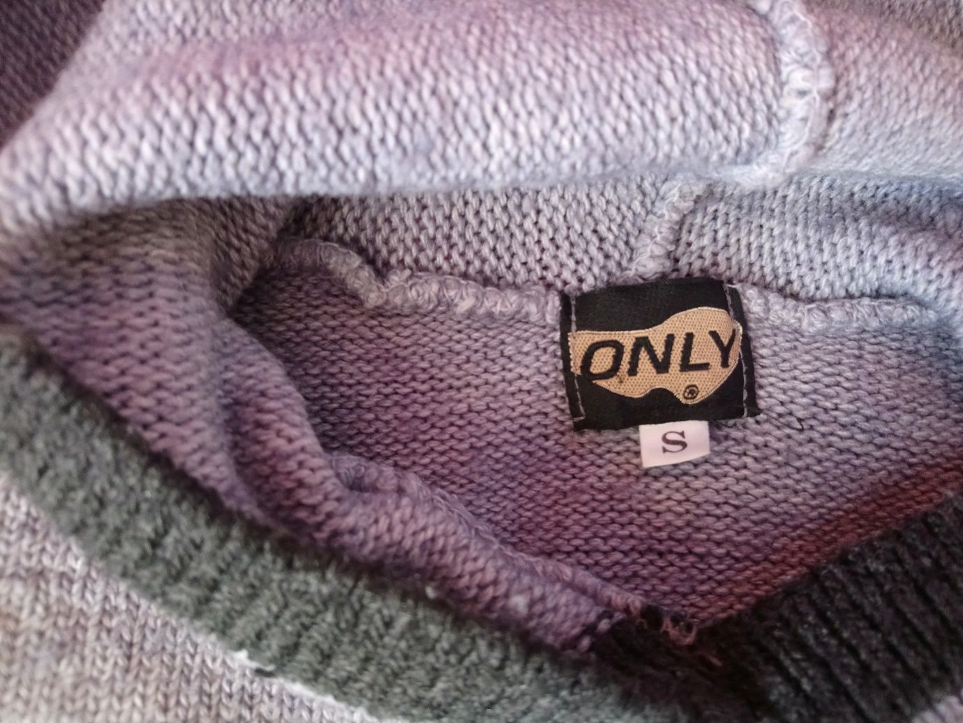 Sweter damski rozmiar M