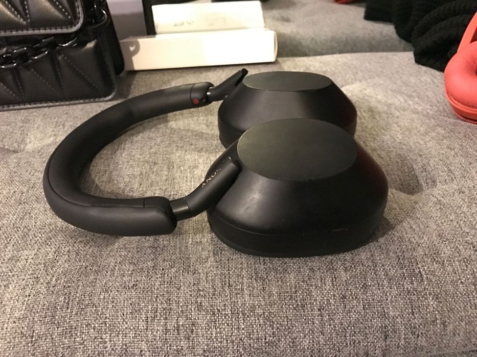 Sprzedae XH-1000XM5 Słuchawki Sony Touch w Bardzo dobrym stanie