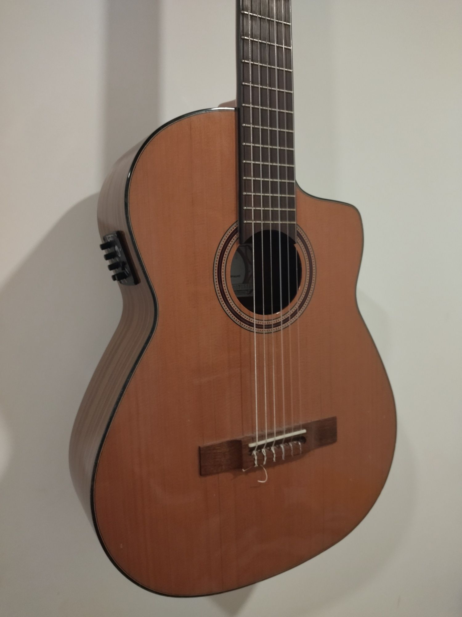 Guitarra acústica/clássica com pickup