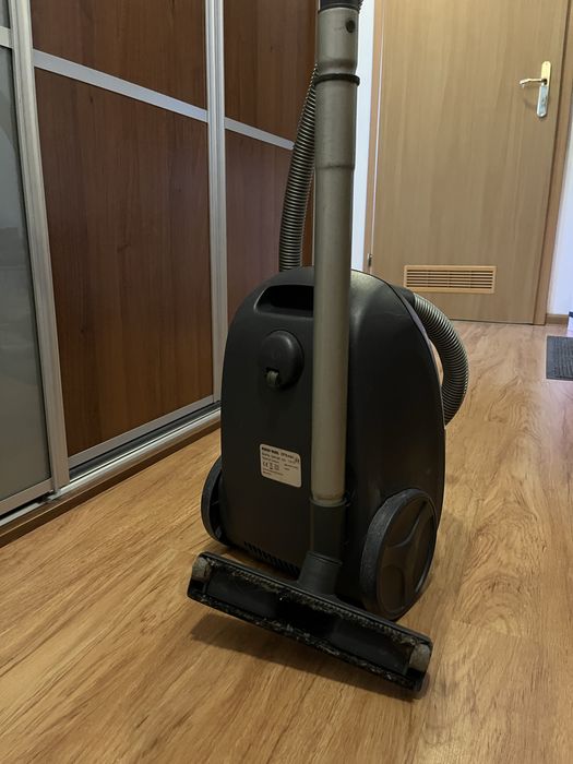 Hoover CP70 – odkurzacz workowy / używany