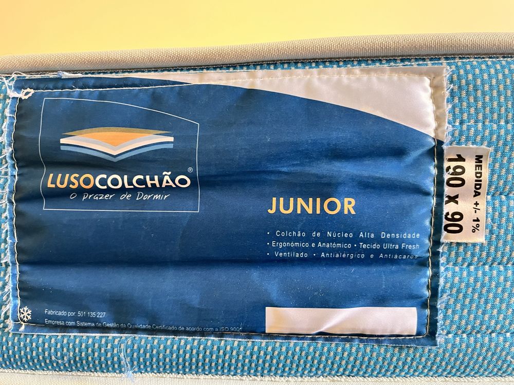 Conjunto quarto juvenil