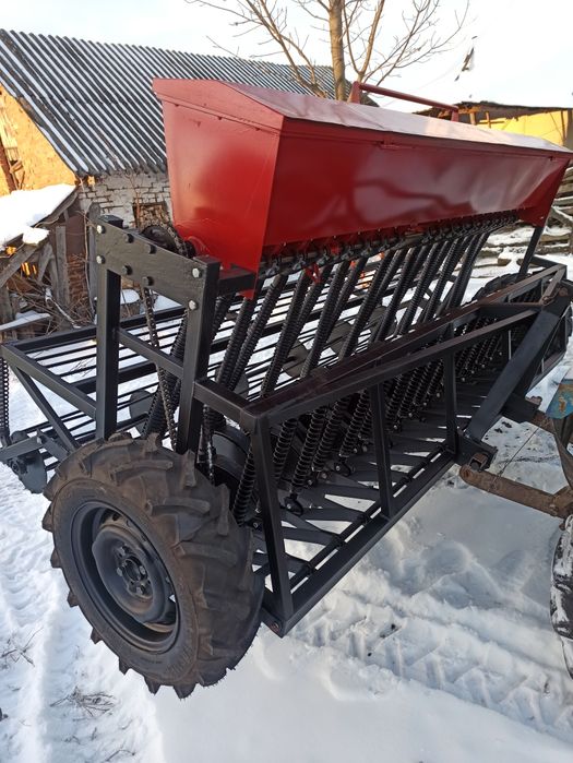 Продам сівника 2.7м