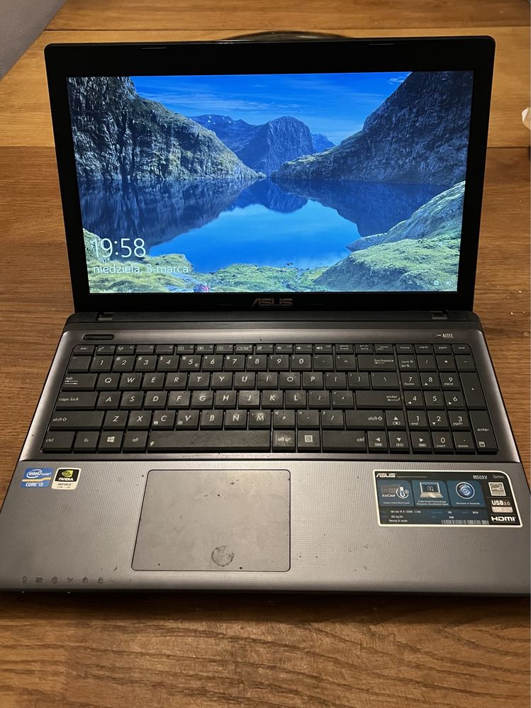 Laptop ASUS R503V i3 NVIDIA 4GB hdmi