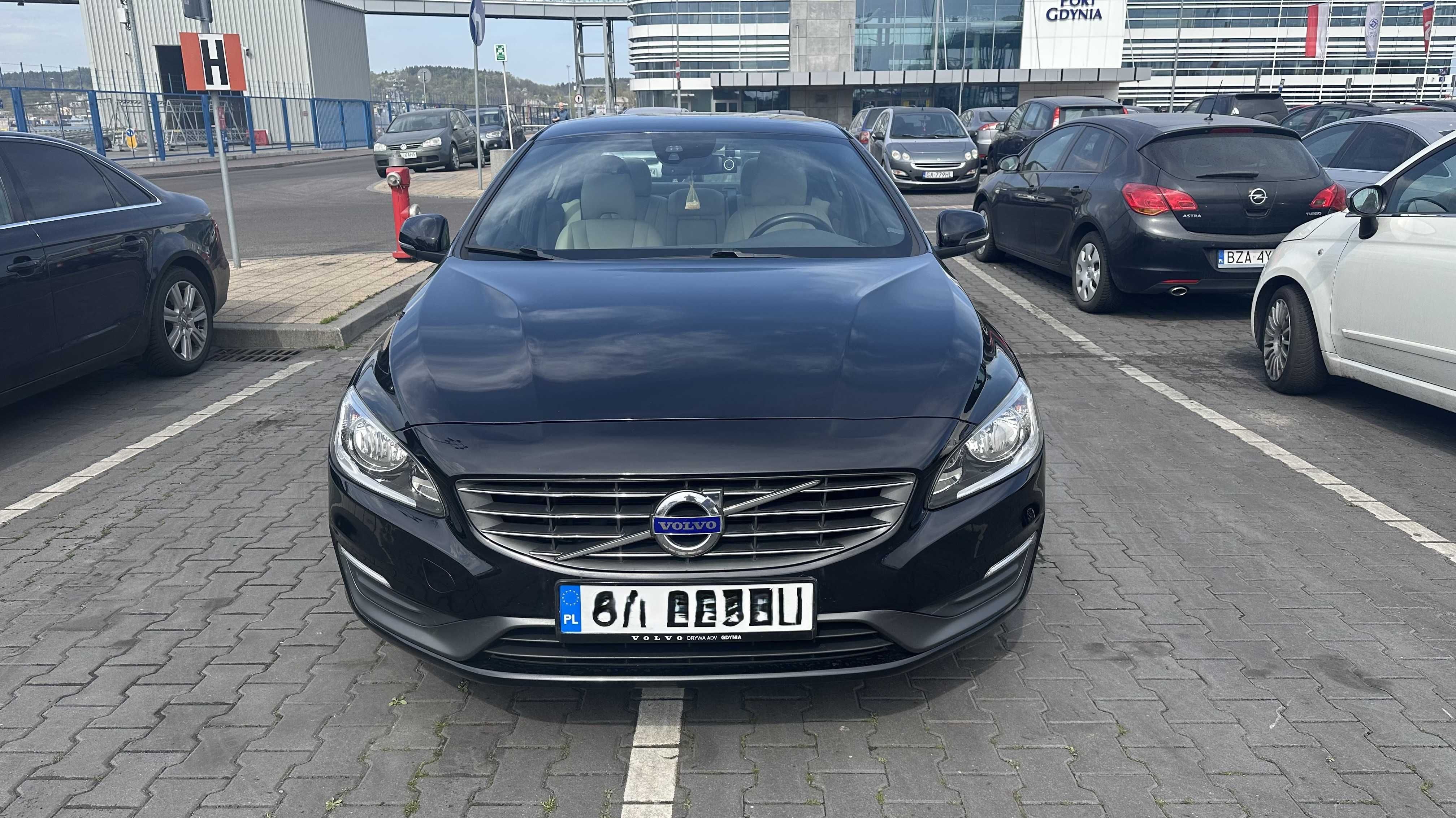 Volvo S60 II 2.0 D4 Drive-E Momentum