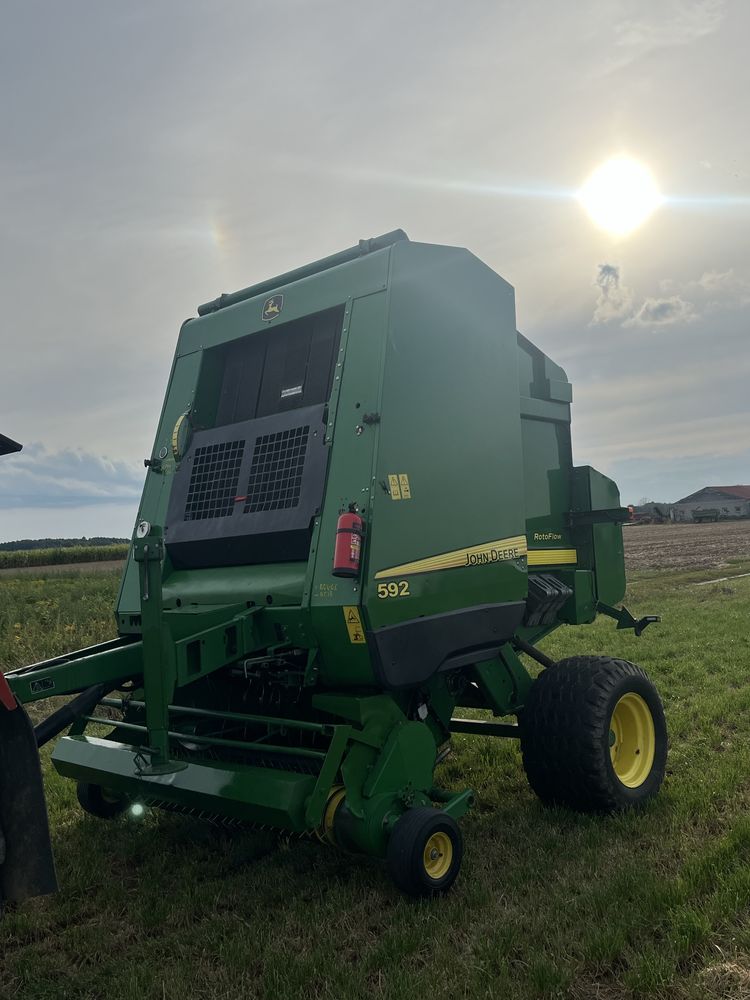 Prasa pasowa john deere 592