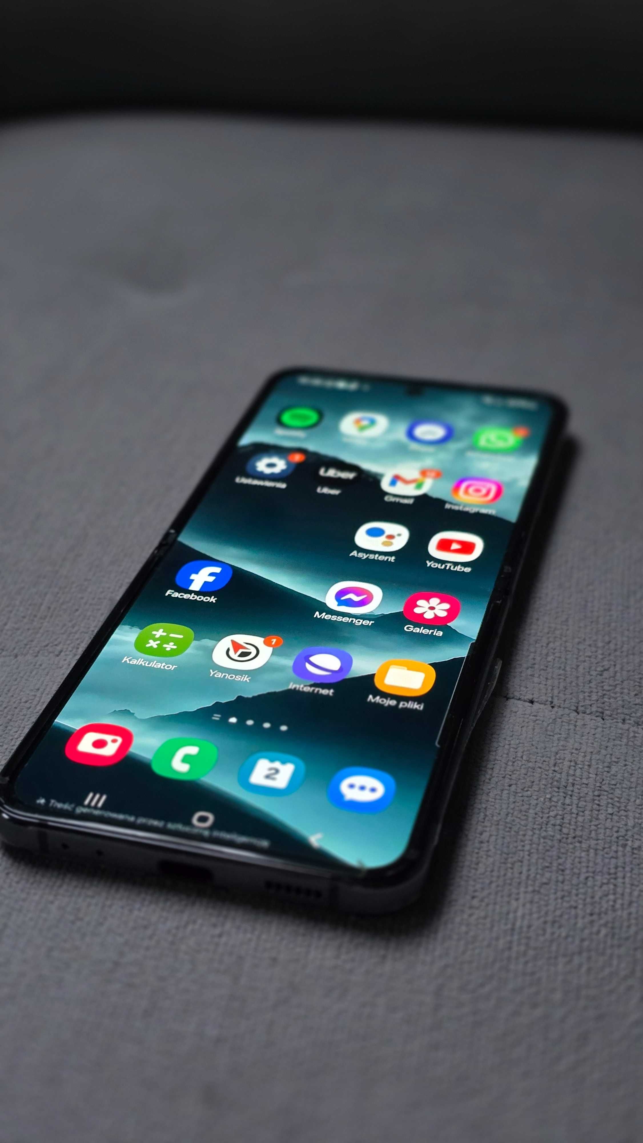 Samsung Z Flip 4 - jak nowy