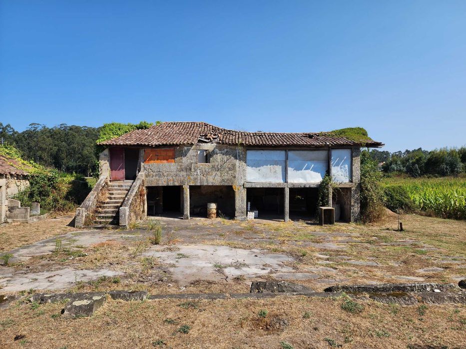 Pedras para chão e muro