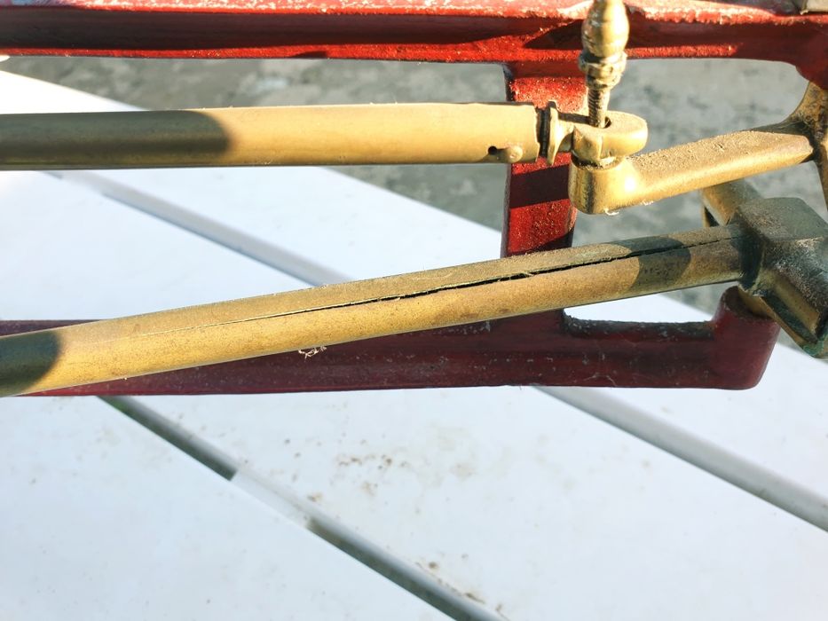 Rariedade: máquina vintage SOL do fabrico de calçado  em pele