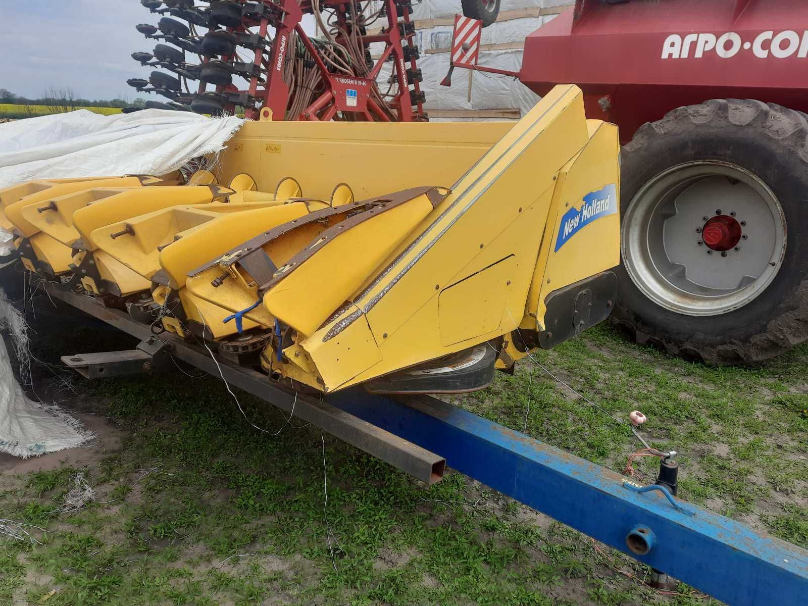 Продається комбайн New Holland CR 9080 2012 року випуску.