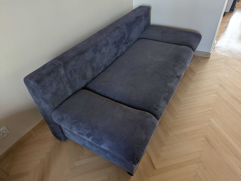 Sofa oddam za darmo