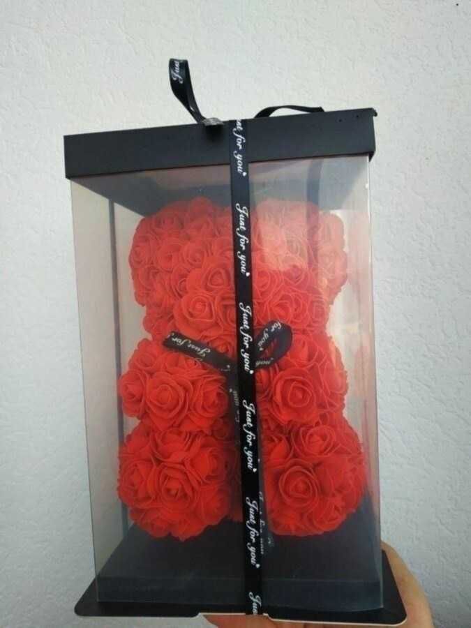 Мишка из роз В красивой подарочной упаковке
