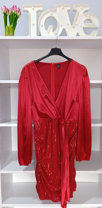 Czerwona cekinowa sukienka andrzejki sylwester święta rozmiar L