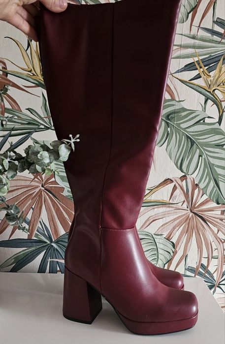 Bordowe kozaki dlugie na klocku r.39