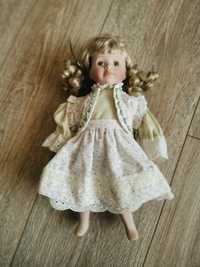 Продам керамическую фарфоровую куклу