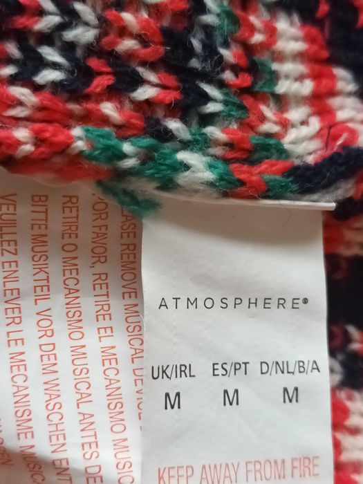 Жіночий різдвяний, новорічний светр.
Atmosphere