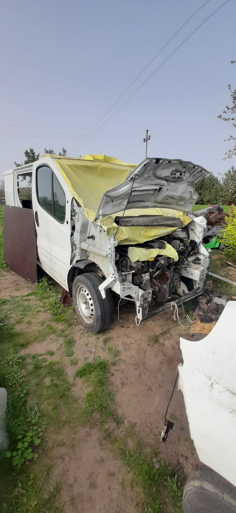 Czesci opel vivaro renault trafic