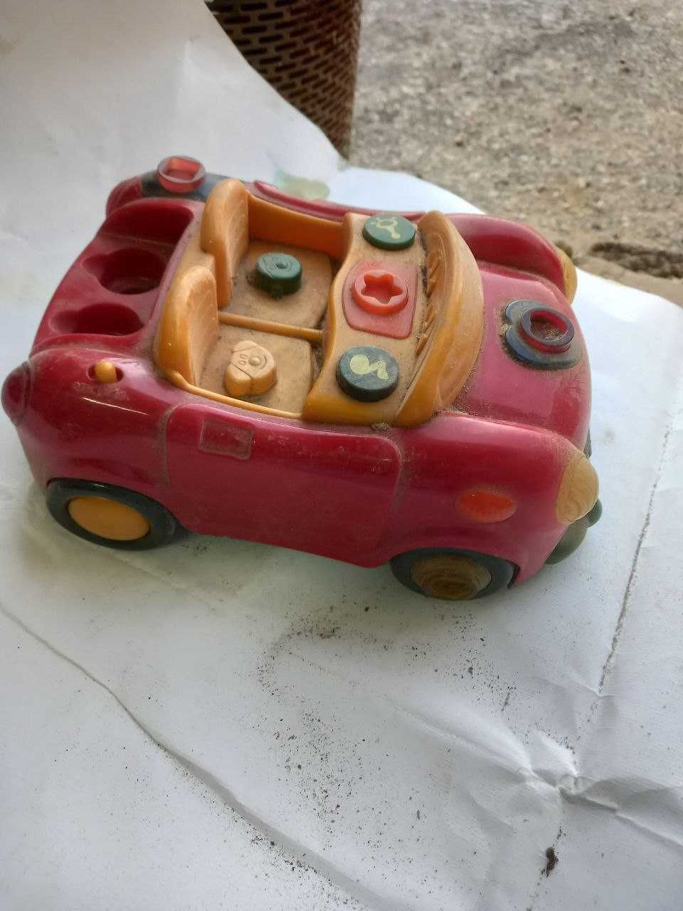Brinquedo didático em forma de carro