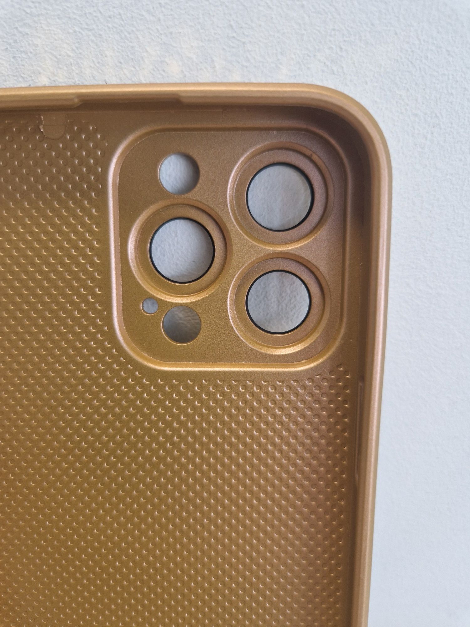 Flash Case do Iphone 15 Pro Max złoty