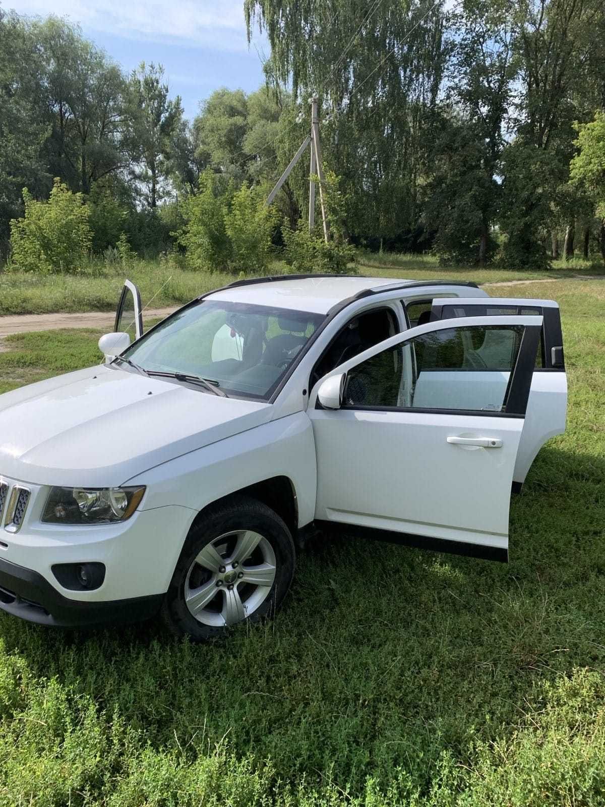 Продам Jeep Compass