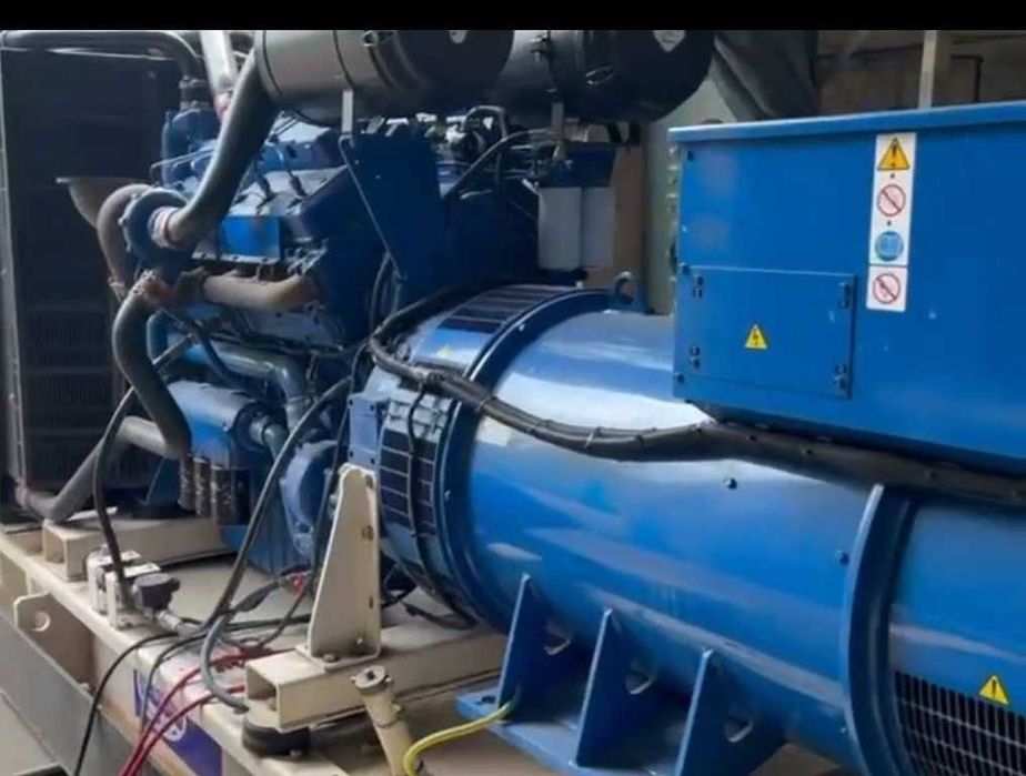 Дизельний генератор 640 кВт/800 кВА, бу