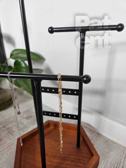 Szkatułka ekspozytor stojak na biżuterię pojemny z haczykami i loft