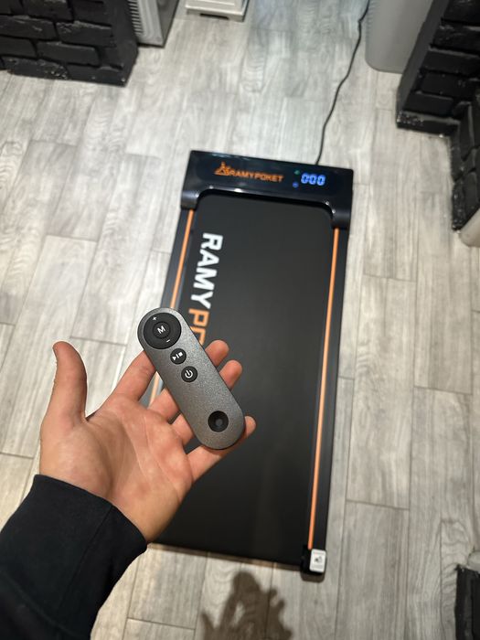 Bieżnia domowa przenośna, pod biurko Walking pad