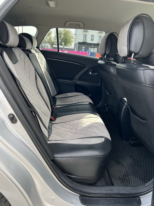 Продам тойоту авенсіс  в хорошому стані, детальна інформація по номеру