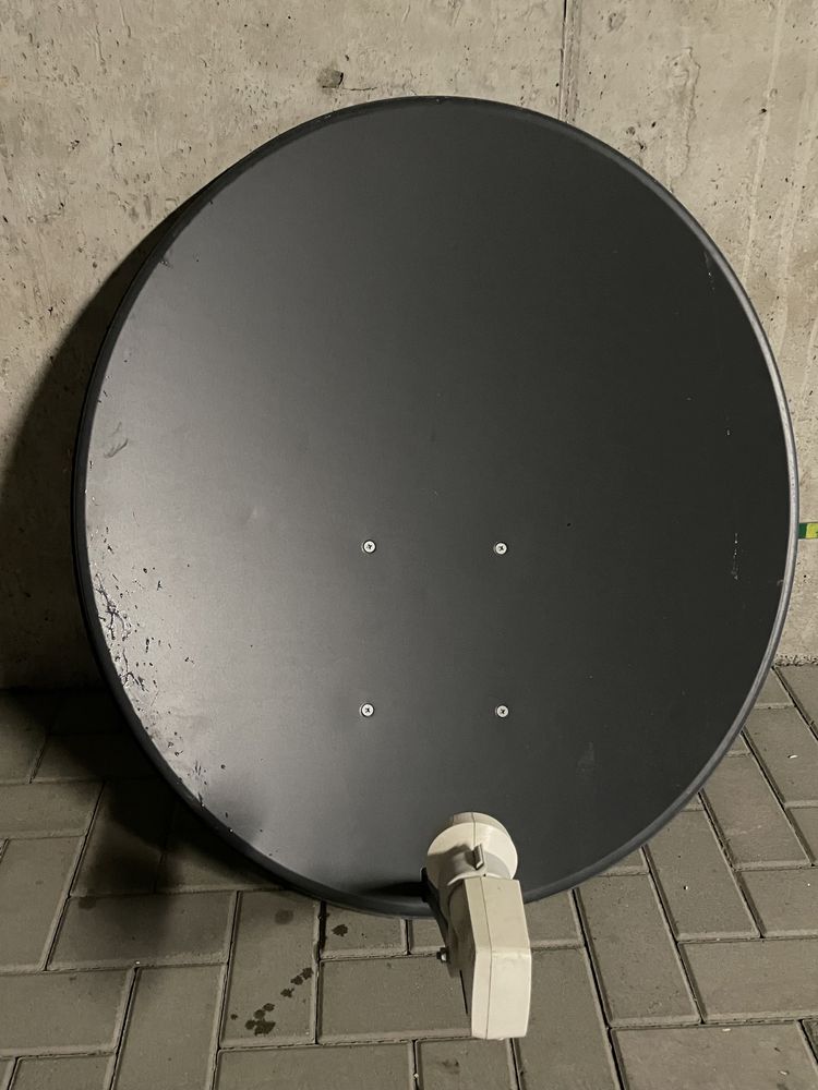 Antena Satelitarna offsetowa z konwerterem - 93x63cm