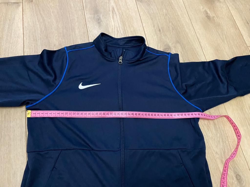 Bluza sportowa Nike dla chłopca rozmiar 158 164 cm piłka nożna sport w