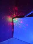 laser/ party light / świeci w rytm muzyki