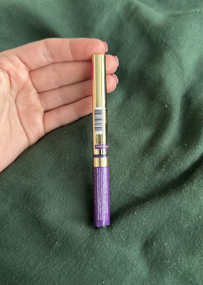 Variete fioletowy eyeliner w kałamarzu eveline 05 ultraviolet