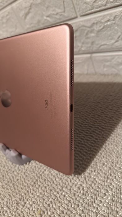 iPad Pro 9.7" | 128GB | Повний комплект + чохол