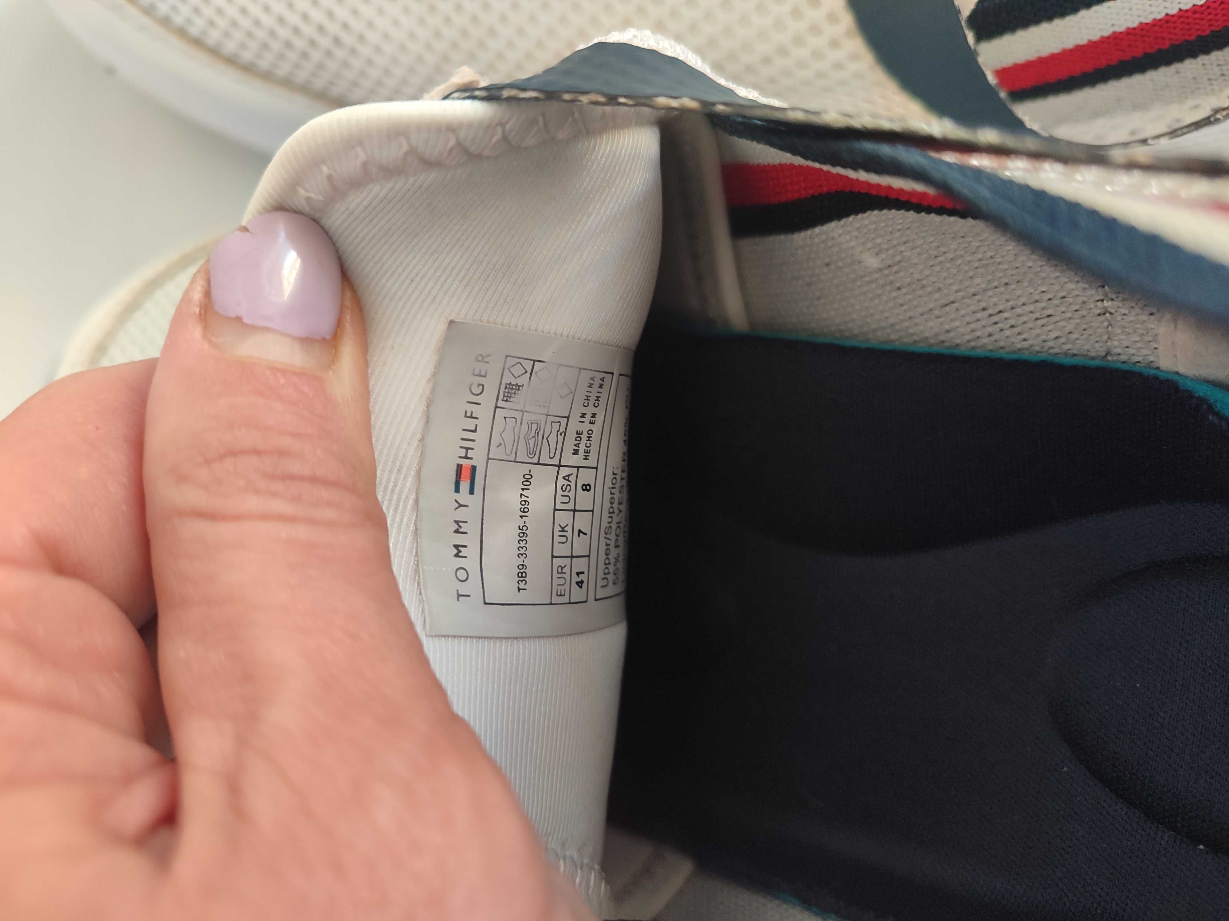 Tommy Hilfiger кроссовки кросiвки