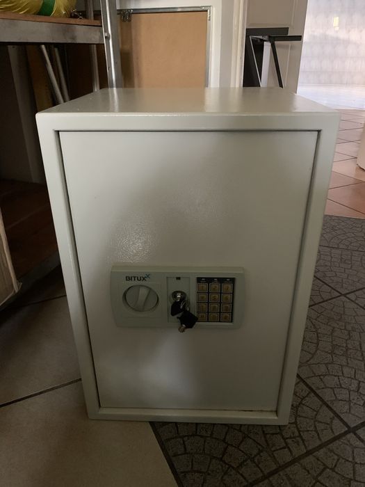 Sejf bituxx xxl duży