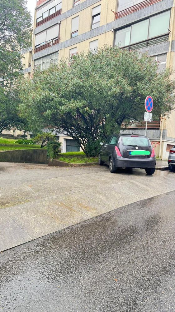 Lancia Y 2004 , vende- se carro . Atenção motor Fundido por aqueciment
