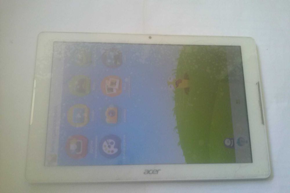 планшет ACER : 10,1" model A6003 тріщина на склі
