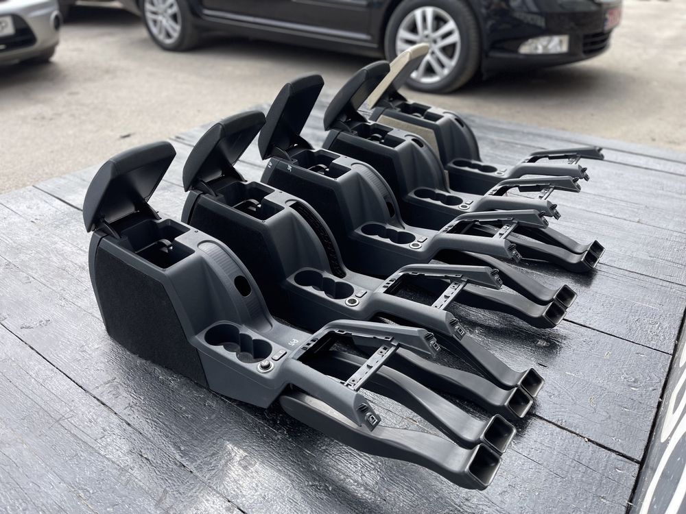 Підлокотник подлокотник Шкода А5 консоль підлокітник Skoda A5 04-13