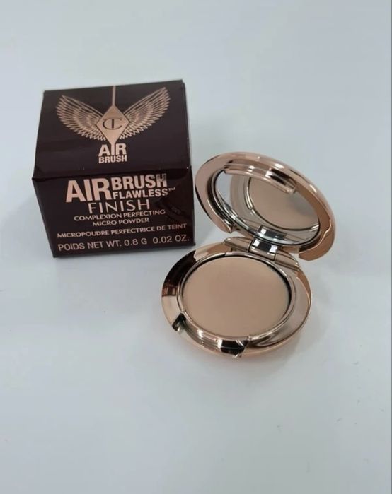Charlotte Tilbury puder prasowany Air Brush Finish