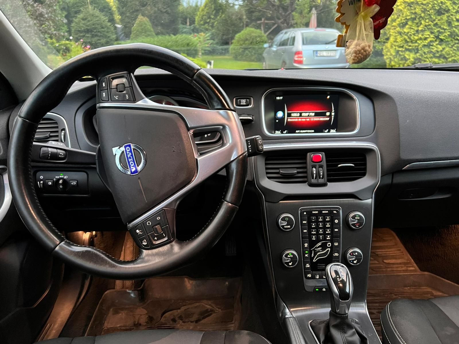 Volvo V40 2.0 D4 190km